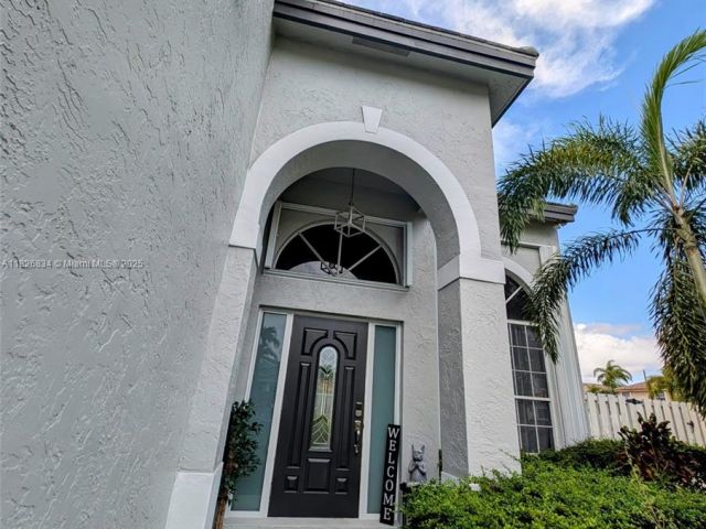 Home for sale at 335 SW 183rd Way - photo 6193537