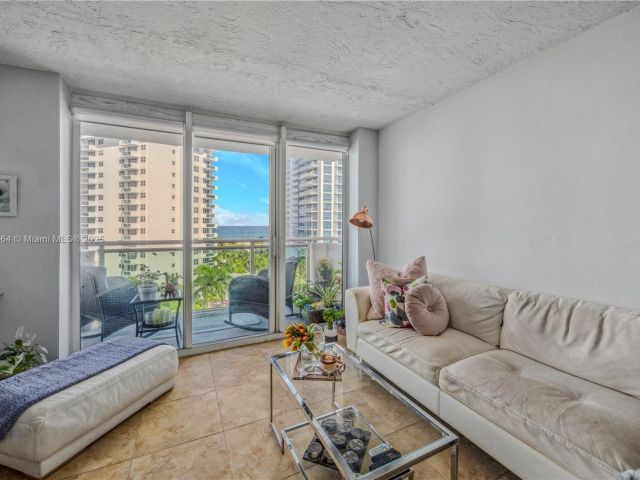 Apartment for sale  Unit #702 - photo 6193878