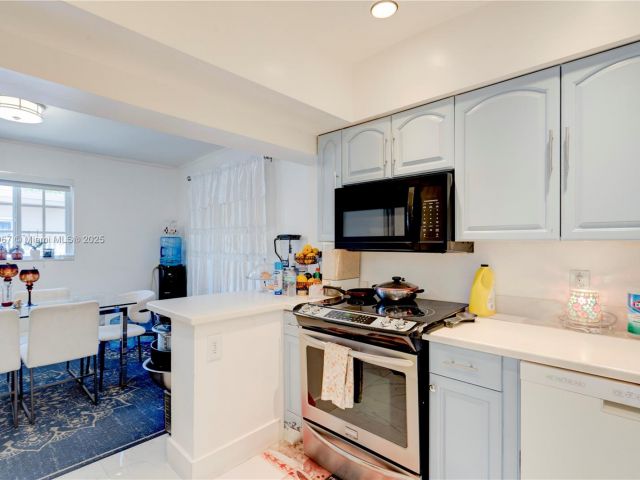 Home for sale at 13645 NW 3rd Ave - photo 6193749