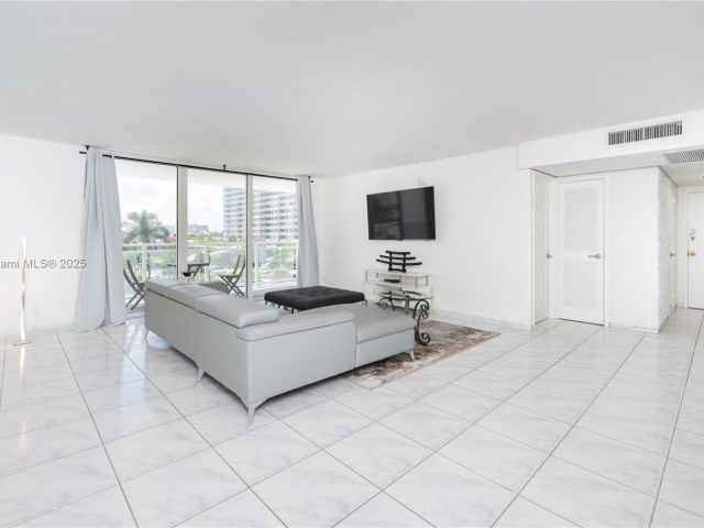 Apartment for sale  Unit #227 - photo 6194152