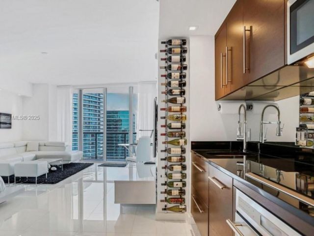 Apartment for sale  Unit #4310 - photo 6196837