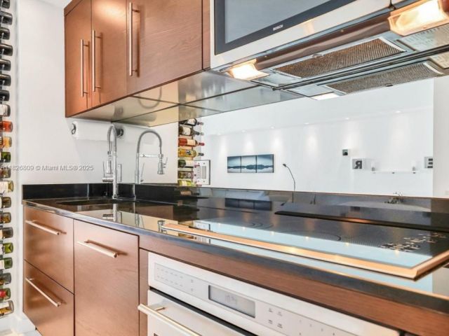 Apartment for sale  Unit #4310 - photo 6196839