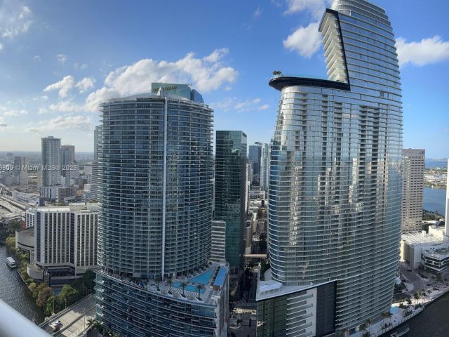 Apartment for sale  Unit #4310 - photo 6196840