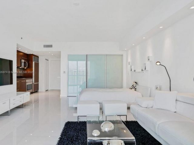 Apartment for sale  Unit #4310 - photo 6196845