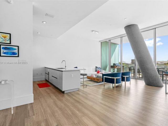 Apartment for sale  Unit #403S - photo 6198506