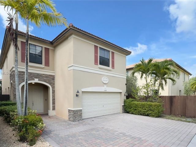 Home for rent at 11510 NW 88th Ln 1 - photo 6195017