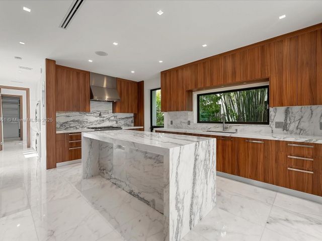 Home for sale at 1311 Stillwater Dr - photo 6195602