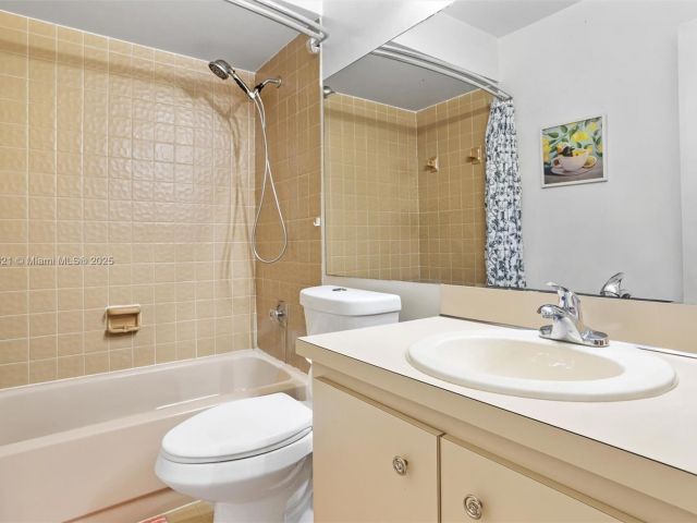 Home for sale at 50 Forest Cir - photo 6291078