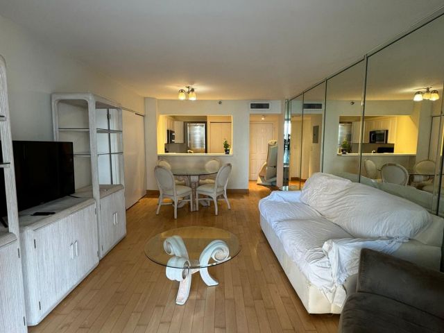 Apartment for sale  Unit #1214 - photo 6197117