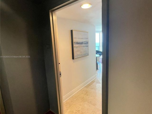 Apartment for rent  Unit #2309 - photo 6199191