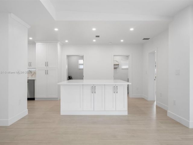 Home for sale at 1617 Washington St - photo 6233594