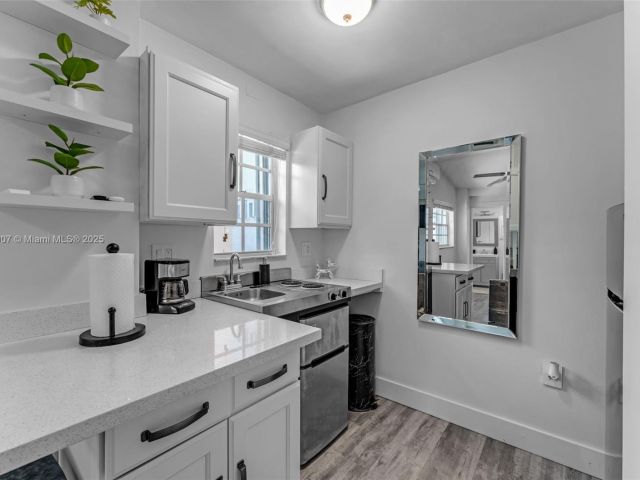 Home for sale at 942 NW 133rd Ct - photo 6197280