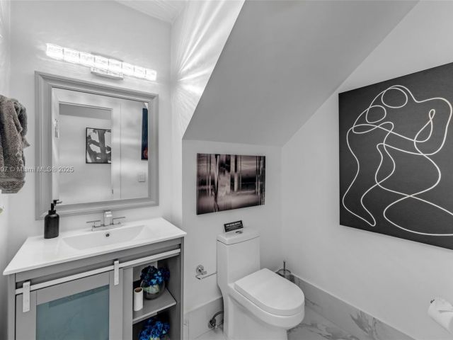 Home for sale at 942 NW 133rd Ct - photo 6197282