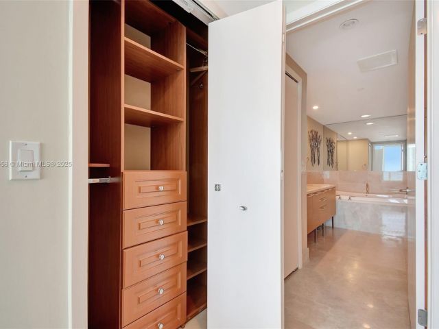 Apartment for sale  Unit #2006 - photo 6198946