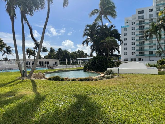 Apartment for rent  Unit #523 - photo 6199258