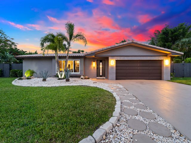 Home for sale at 1721 SW 9th Street - photo 6217481