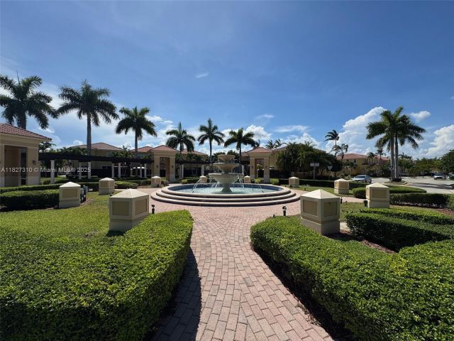 Home for rent at 11362 SW 137th Pl 11362 - photo 6197497