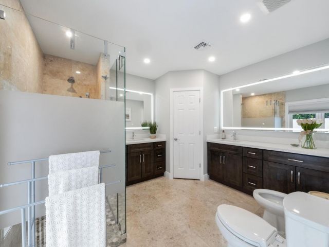 Home for sale at 2319 Castilla Isle - photo 6199415