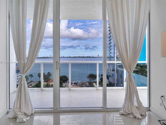 Apartment for sale  Unit #1105 - photo 6206117