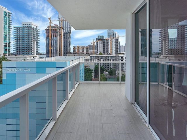 Apartment for sale  Unit #1105 - photo 6206119