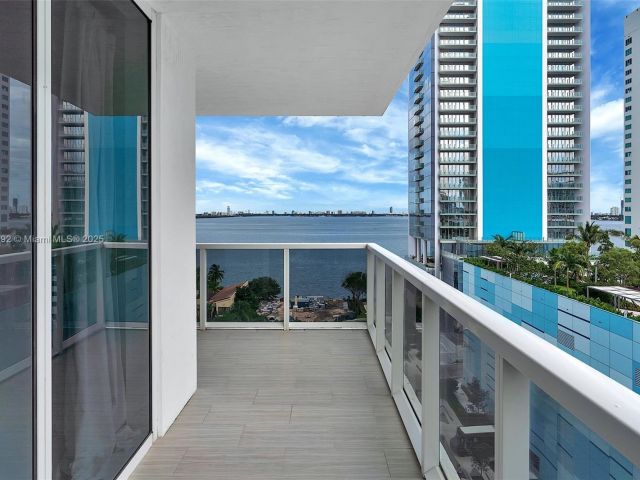 Apartment for sale  Unit #1105 - photo 6206120