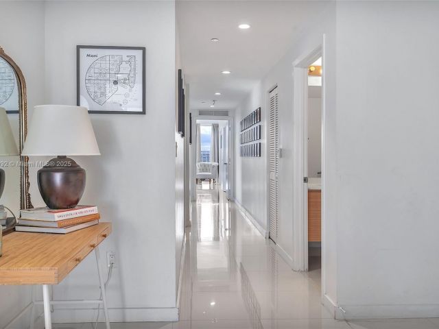 Apartment for sale  Unit #1105 - photo 6206123