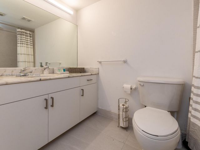 Apartment for rent  Unit #3210 - photo 6199735