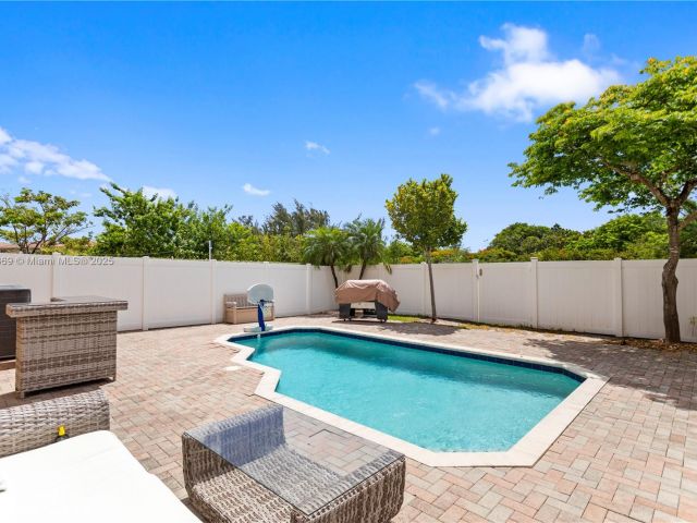 Home for sale at 878 NE 191st St - photo 6197421