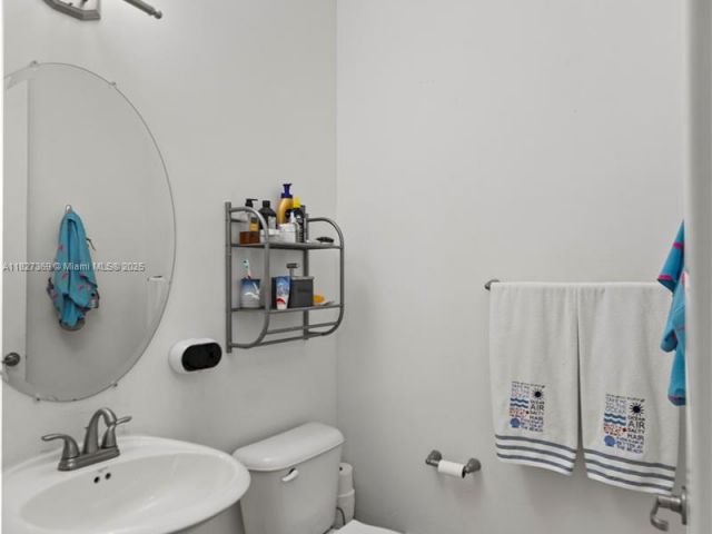 Home for sale at 878 NE 191st St - photo 6197423