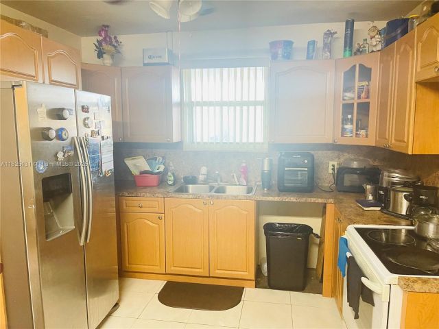 Home for sale at 1905 NW 155th St - photo 6201082