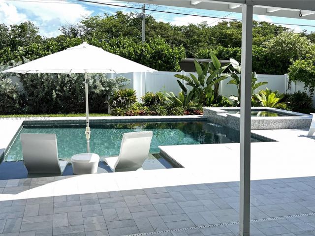 Home for sale at 1321 Garfield St - photo 6196340