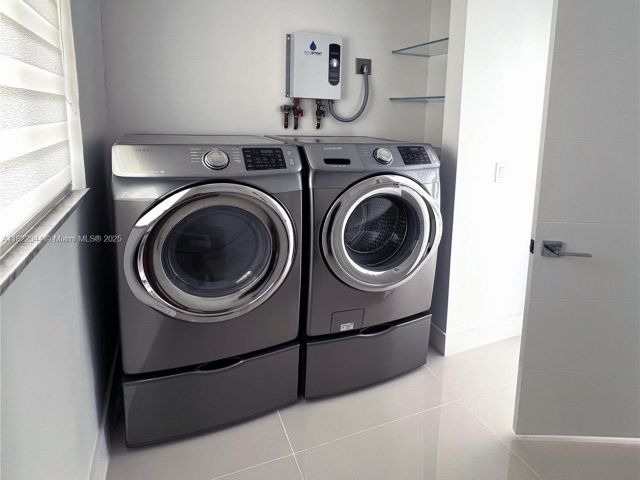 Home for sale at 1321 Garfield St - photo 6196344