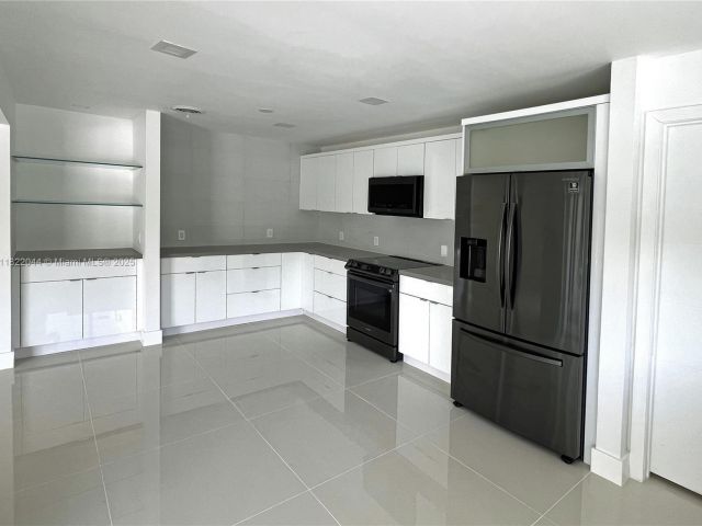 Home for sale at 1321 Garfield St - photo 6196349