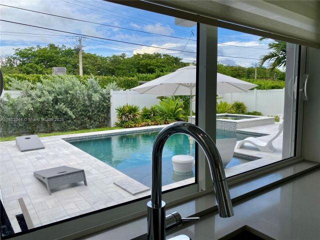 Home for sale at 1321 Garfield St - photo 6196358