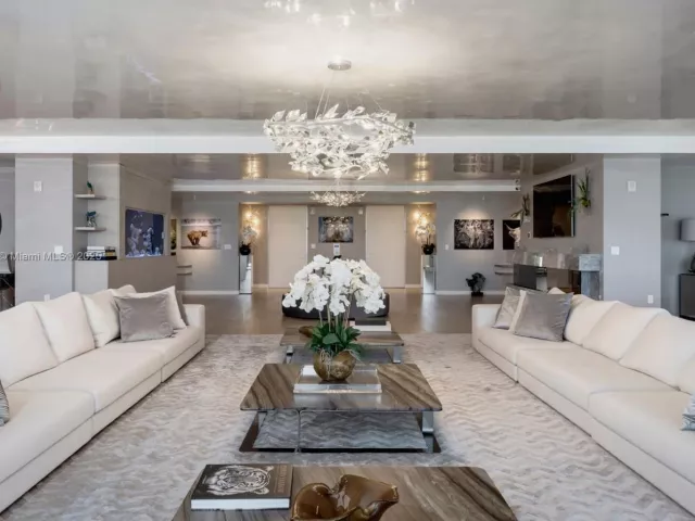 7-bedroom condo for sale in Fisher Island - 6893 Fisher Island Dr LPH 6893 - MondialRealty