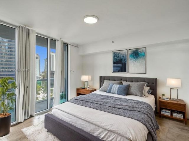 Apartment for sale  Unit #2009 - photo 6199817