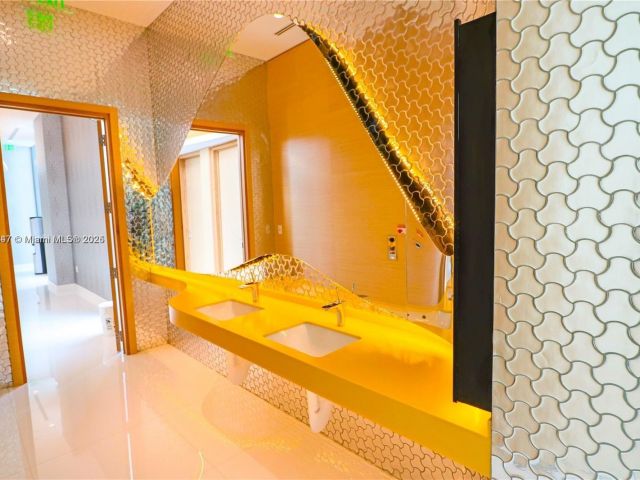 Apartment for sale  Unit #2005 - photo 6198544