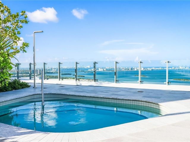 Apartment for sale  Unit #2005 - photo 6198548