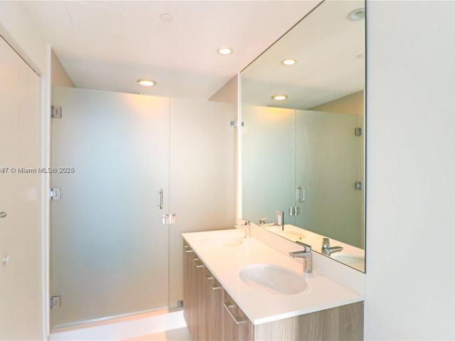 Apartment for sale  Unit #2005 - photo 6198555