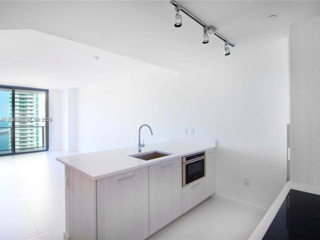 Apartment for sale  Unit #2005 - photo 6198562