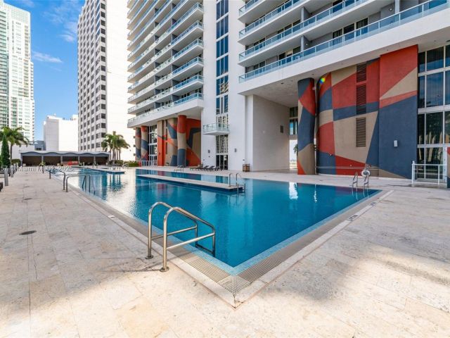 Apartment for sale  Unit #3605 - photo 6203342