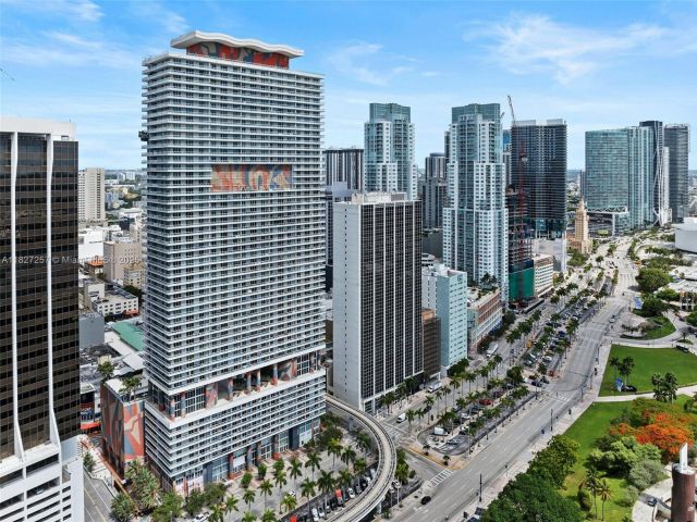 Apartment for sale  Unit #3605 - photo 6203346