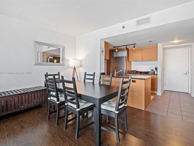 Apartment for sale  Unit #3605 - photo 6203356