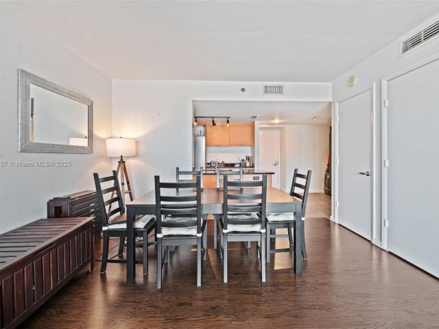 Apartment for sale  Unit #3605 - photo 6203357