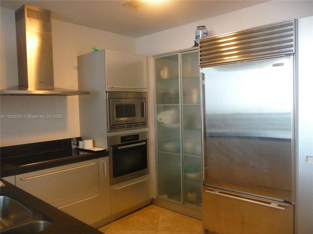 Apartment for sale  Unit #4705 - photo 6201041