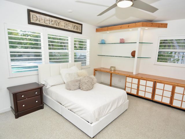 Home for rent at 212 Kings Lynn - photo 6252805