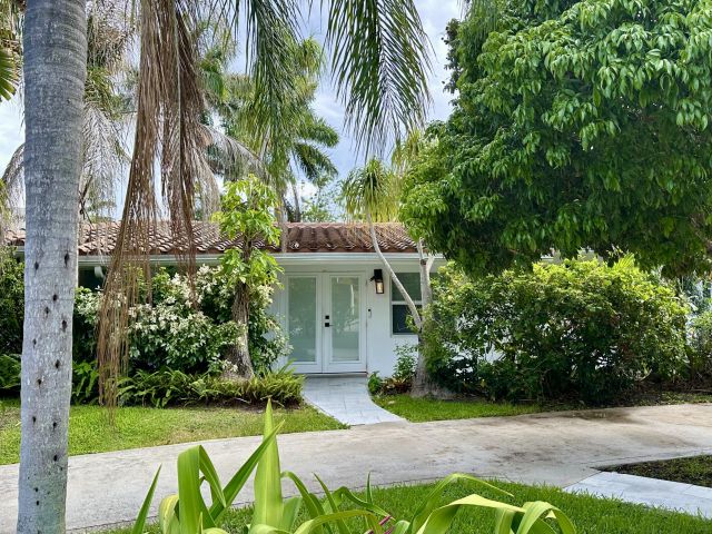 Home for rent at 212 Kings Lynn - photo 6252820