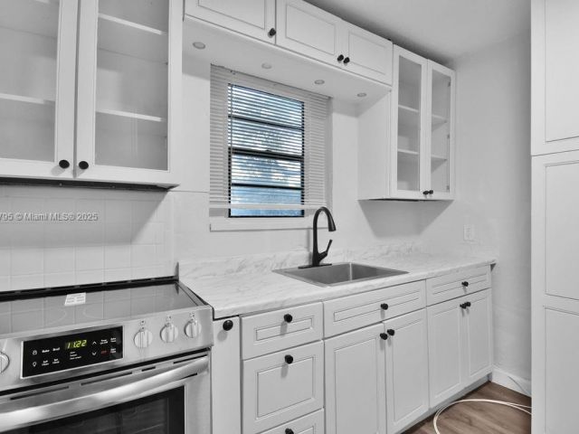 Home for sale at 547 NW 49th St - photo 6200585