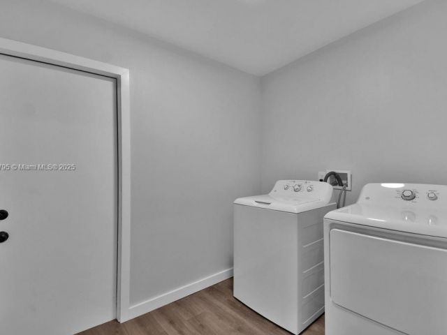 Home for sale at 547 NW 49th St - photo 6200589