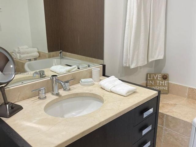 Apartment for rent  Unit #1804 - photo 6201046